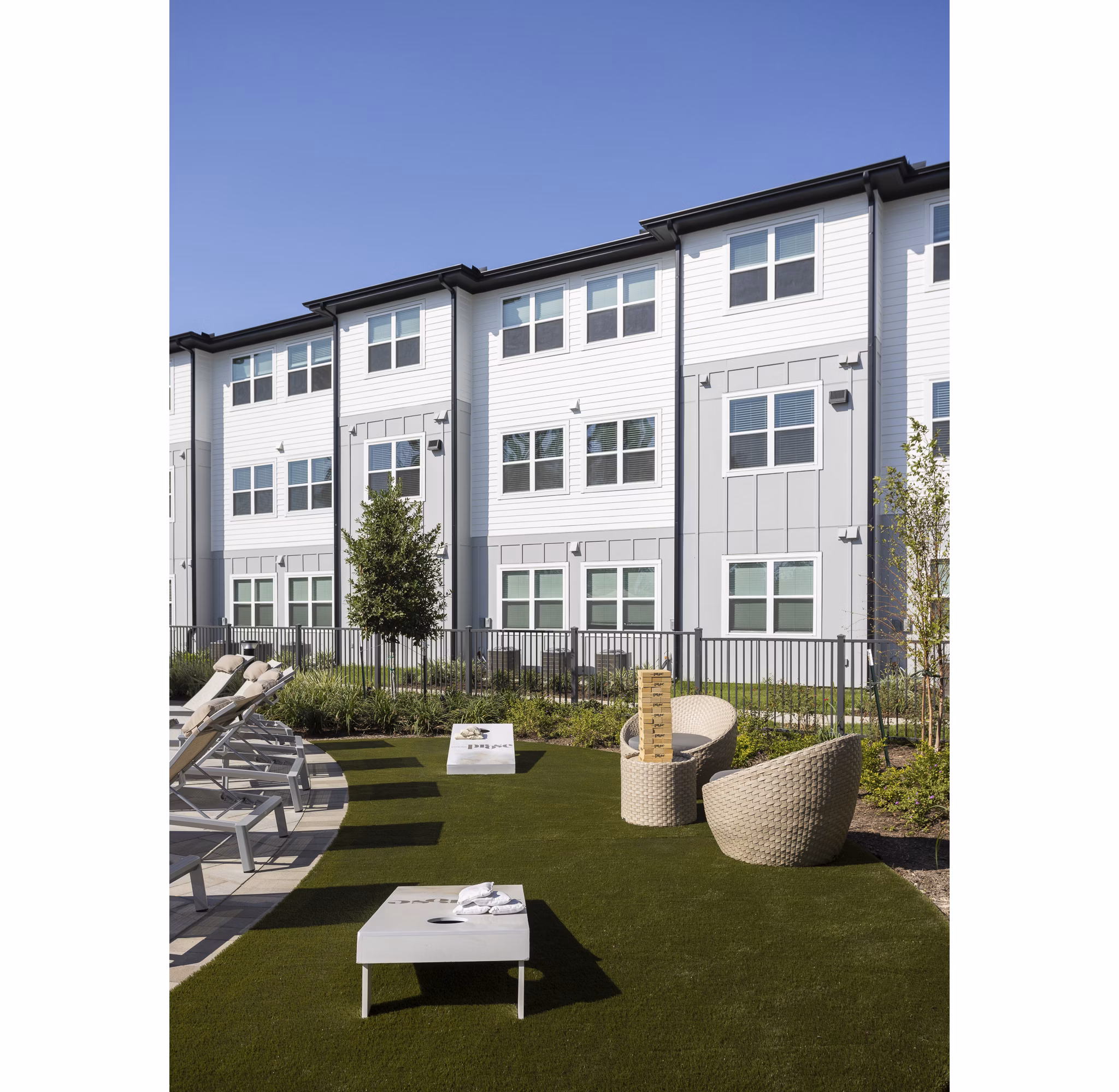 patio at Prose Sterling Apartments