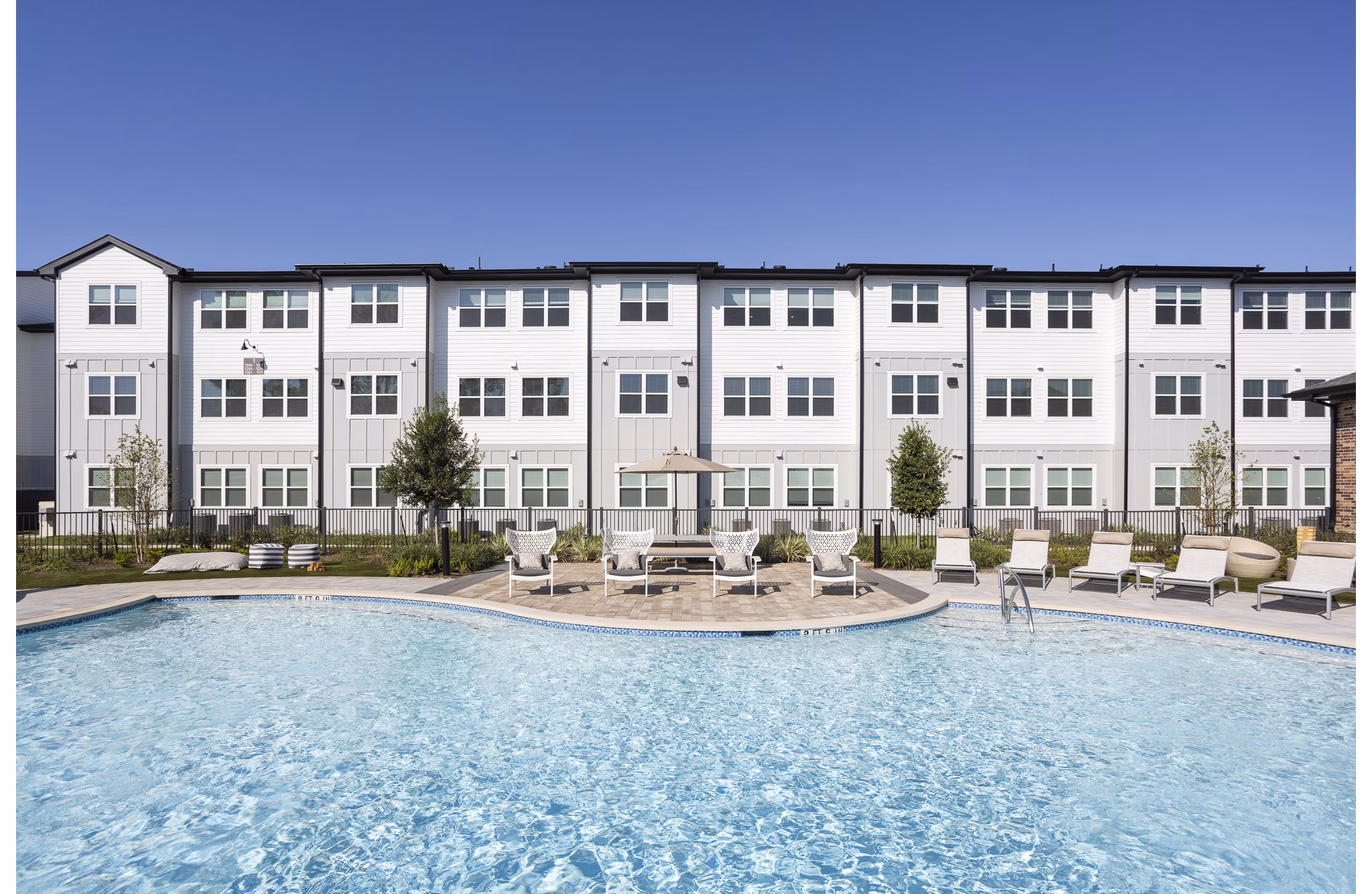 pool at Prose Sterling Apartments