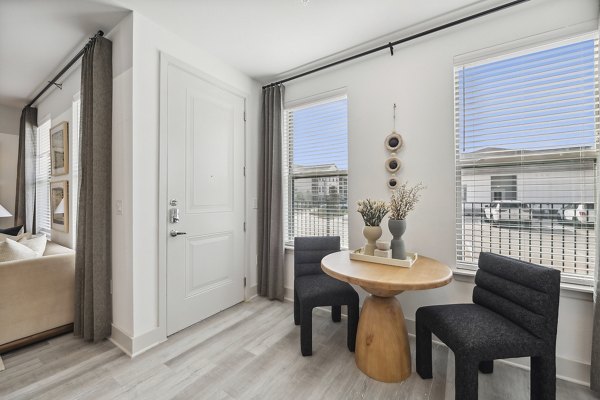dining room at Alta Trails Apartments