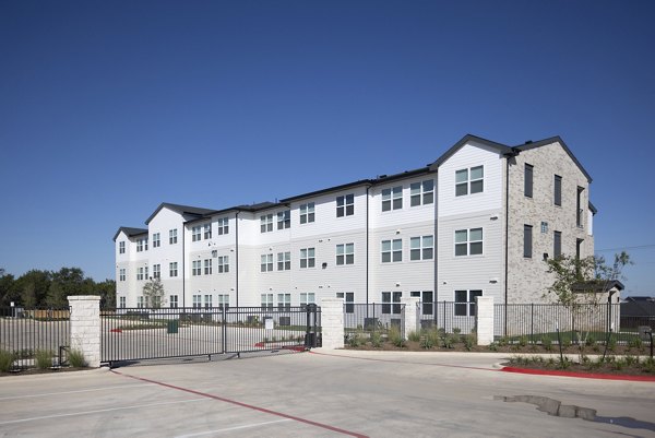 building at Prose Thunder Rock Apartments