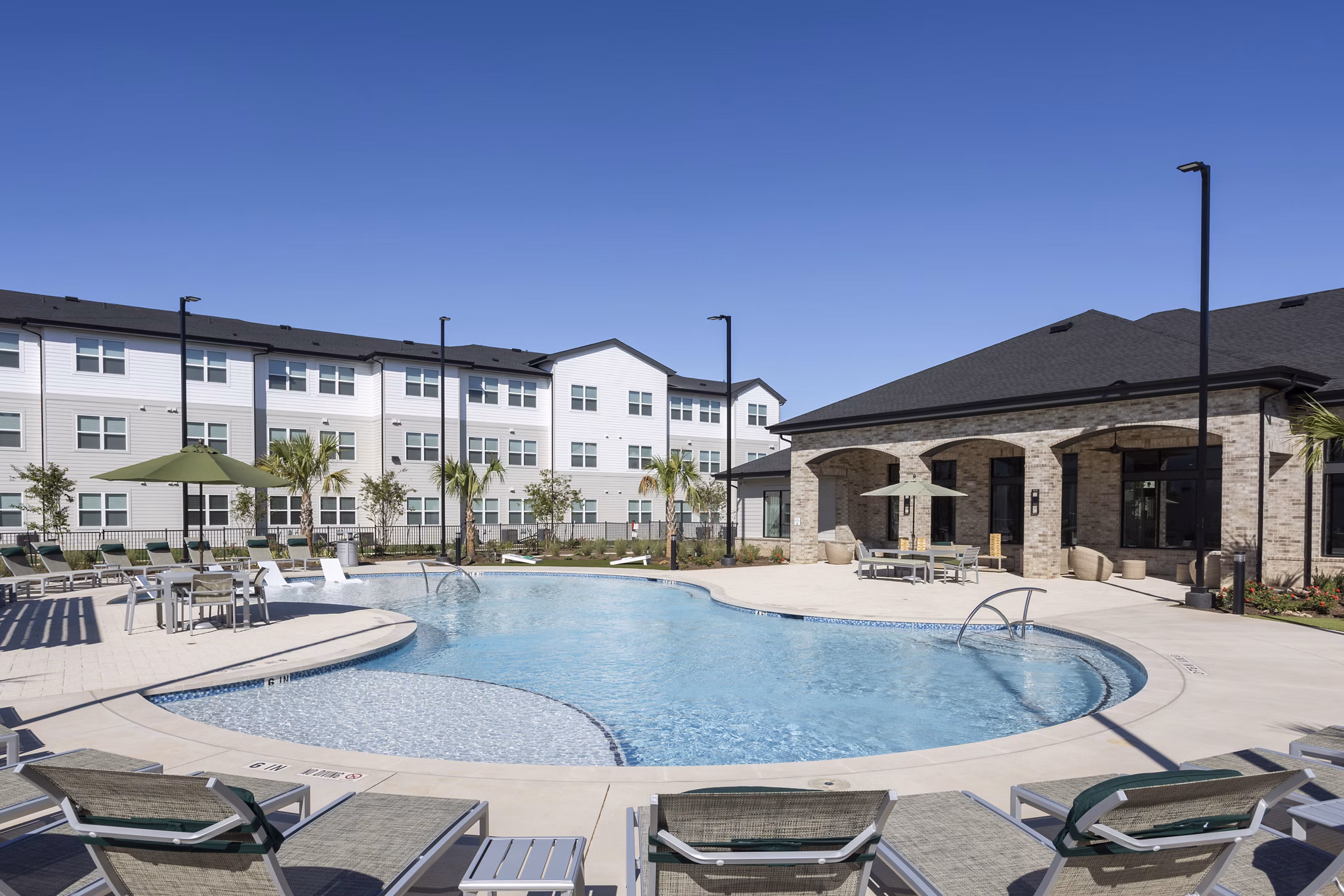 pool at Prose Thunder Rock Apartments