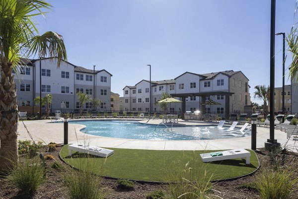 pool at Prose Thunder Rock Apartments