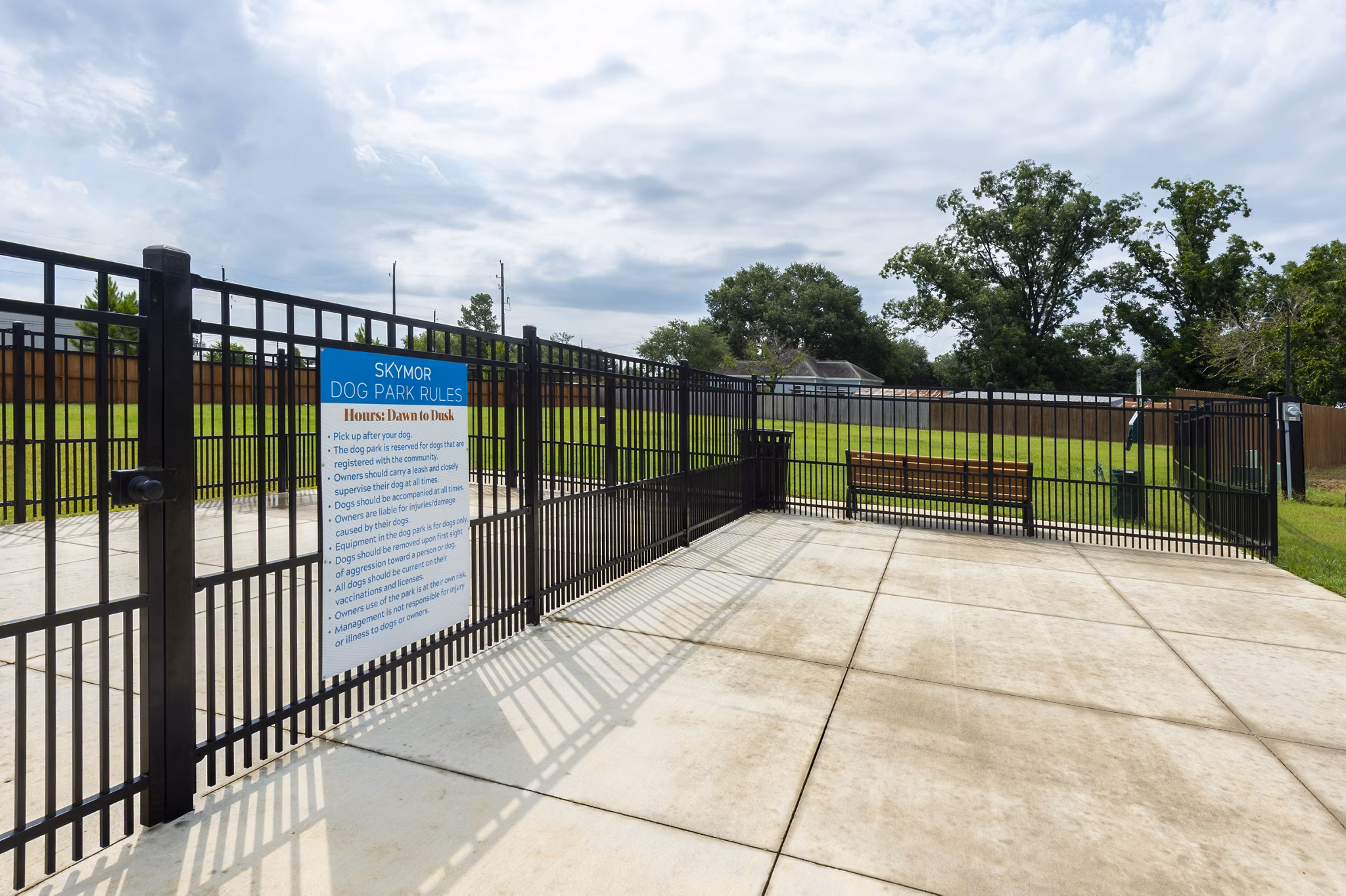 recreational area at Skymor Cypress Apartments 
