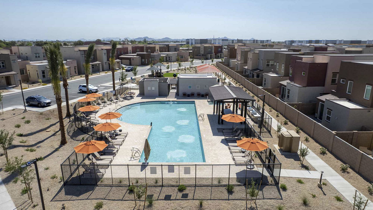 Summerwell Peoria Place is a similar property to Haven Townhomes At P83 located in Peoria