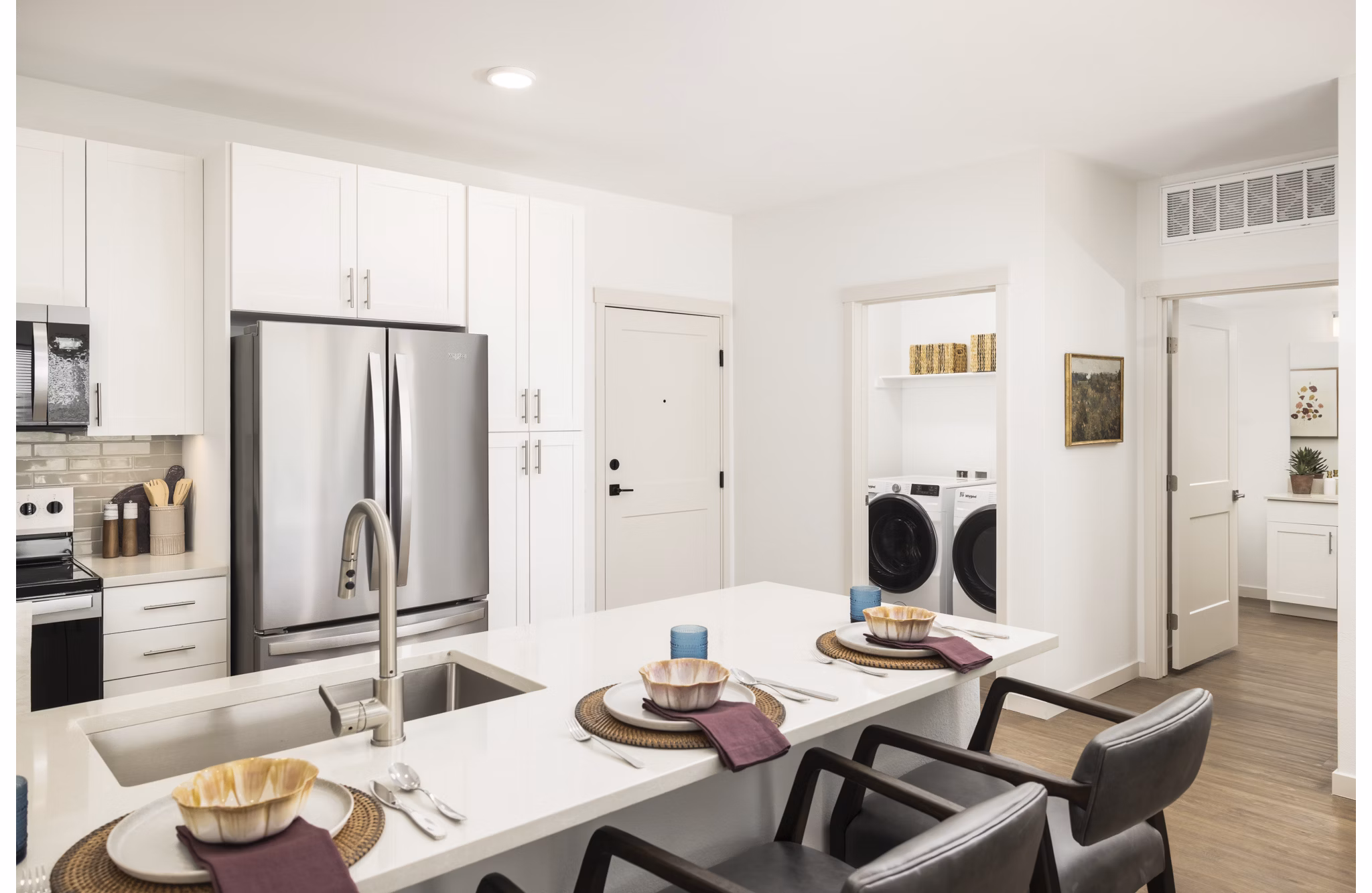 dining room at Aspendale Centennial Apartments 