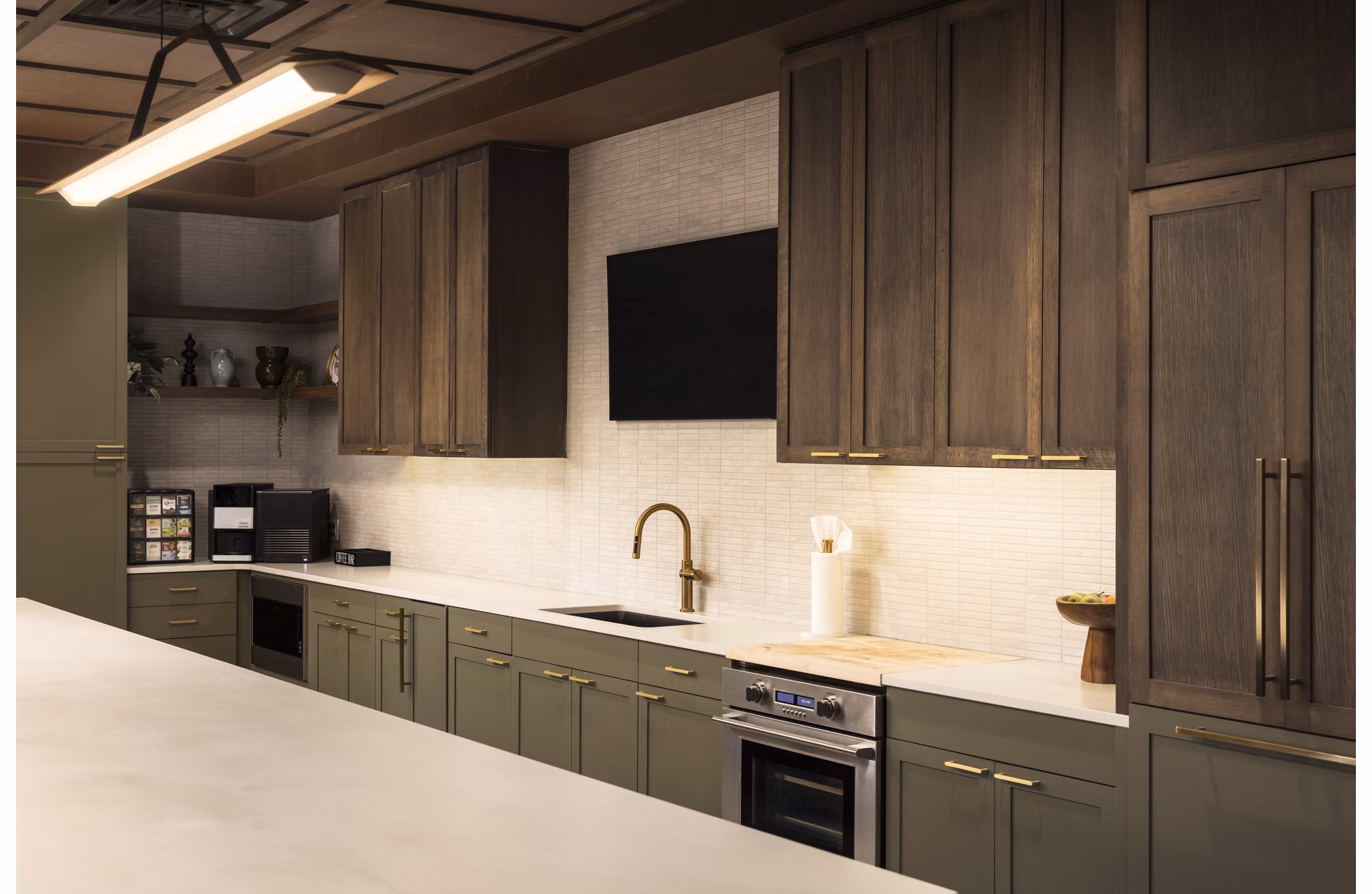 kitchen at Aspendale Centennial Apartments 