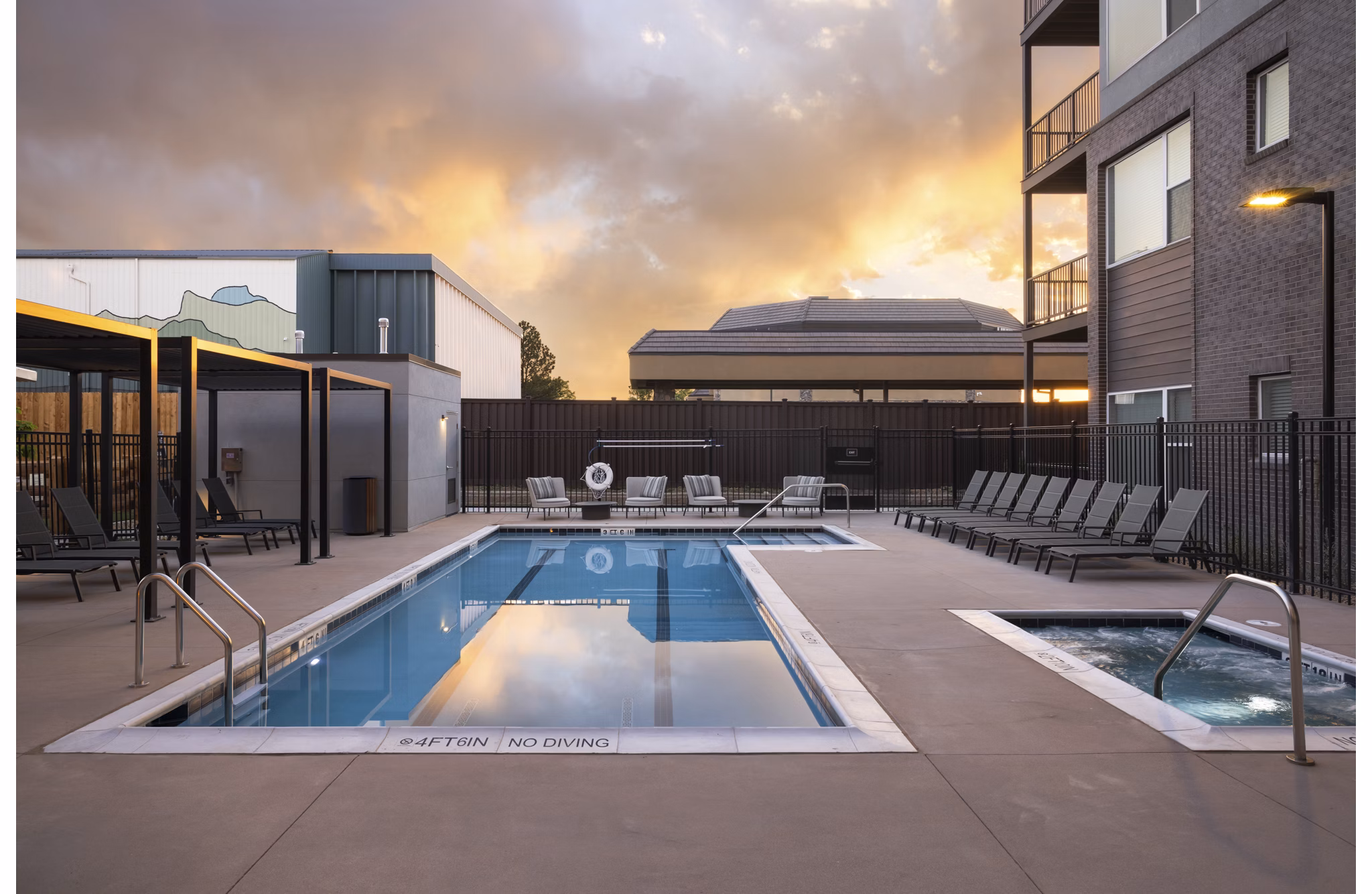 pool at Aspendale Centennial Apartments