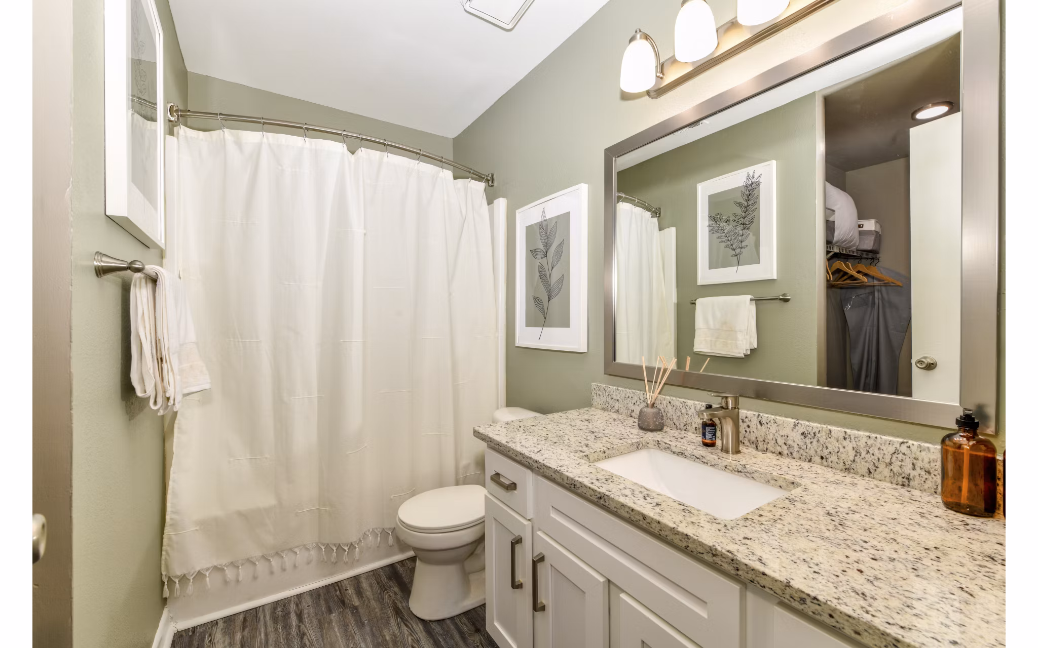 bathroom at Avana Cityview Apartments