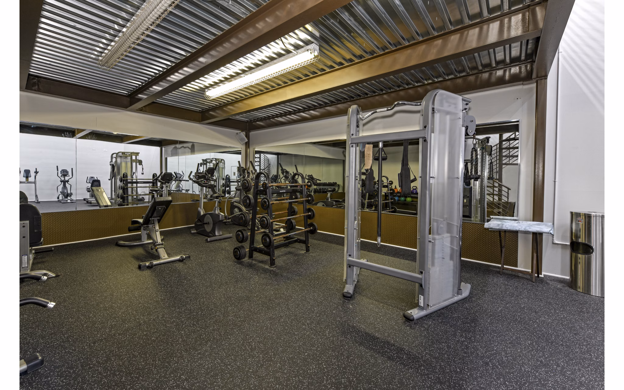 fitness center at Avana Cityview Apartments