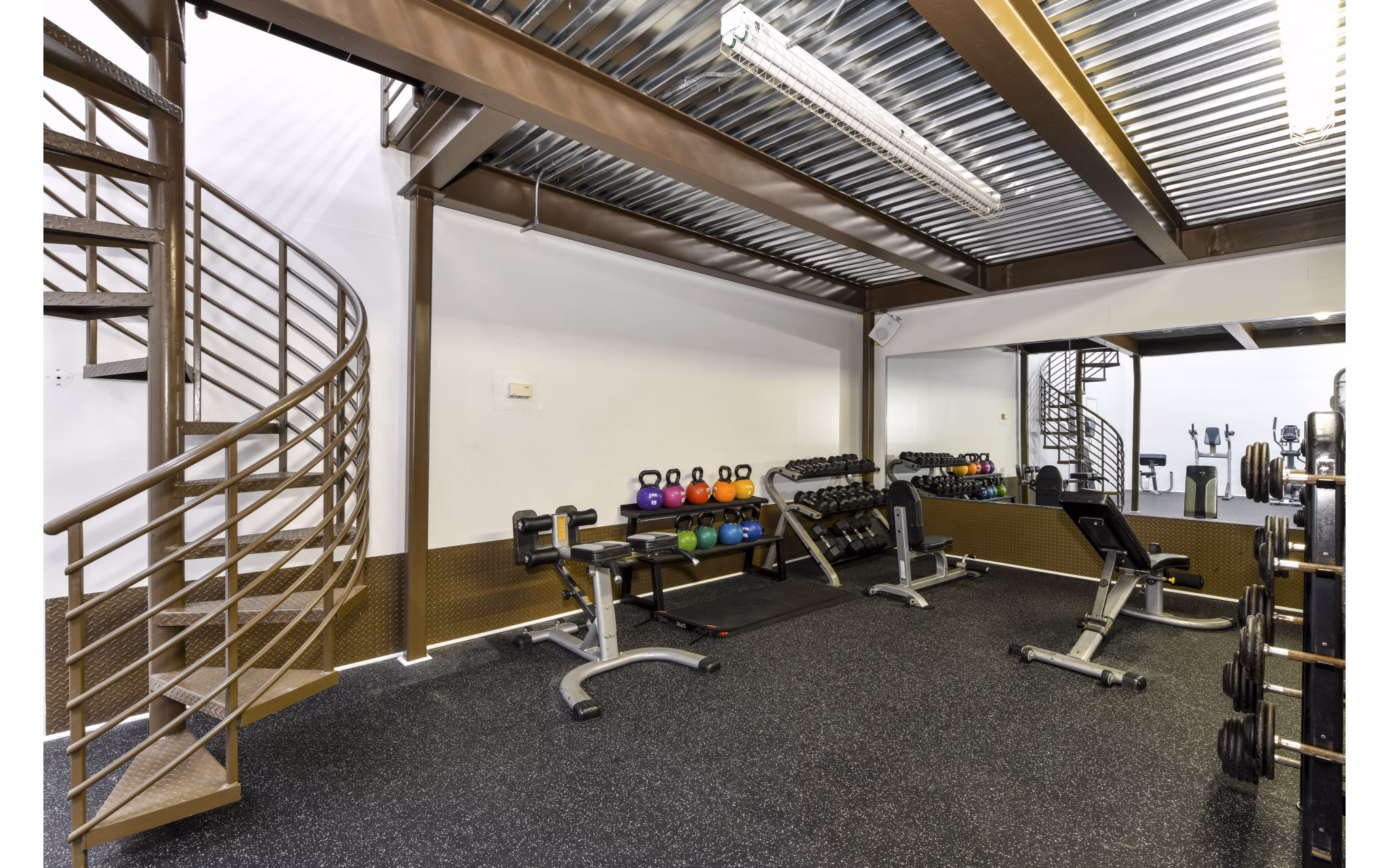 fitness center at Avana Cityview Apartments
