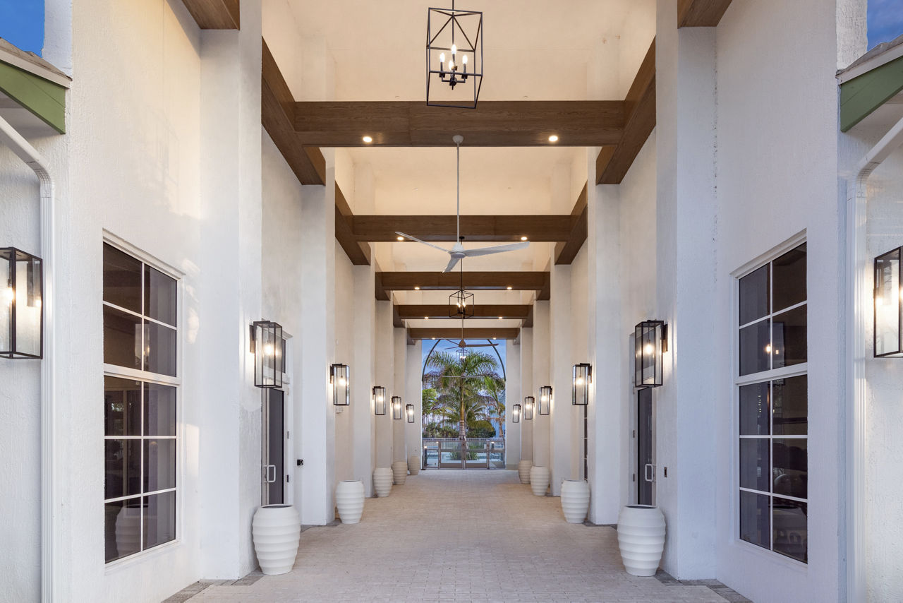 Lobby at Marlowe Naples (2 of 3)