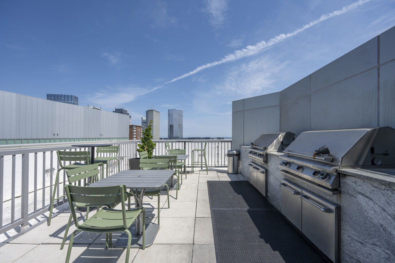 Roof deck at Luka On The Common (3 of 6)