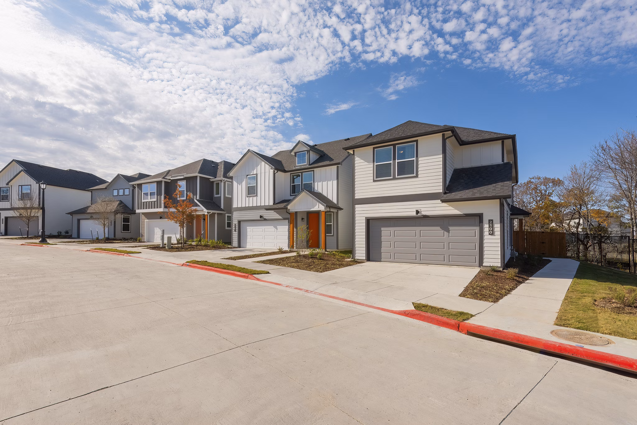 exterior at Arista McKinney Apartments 