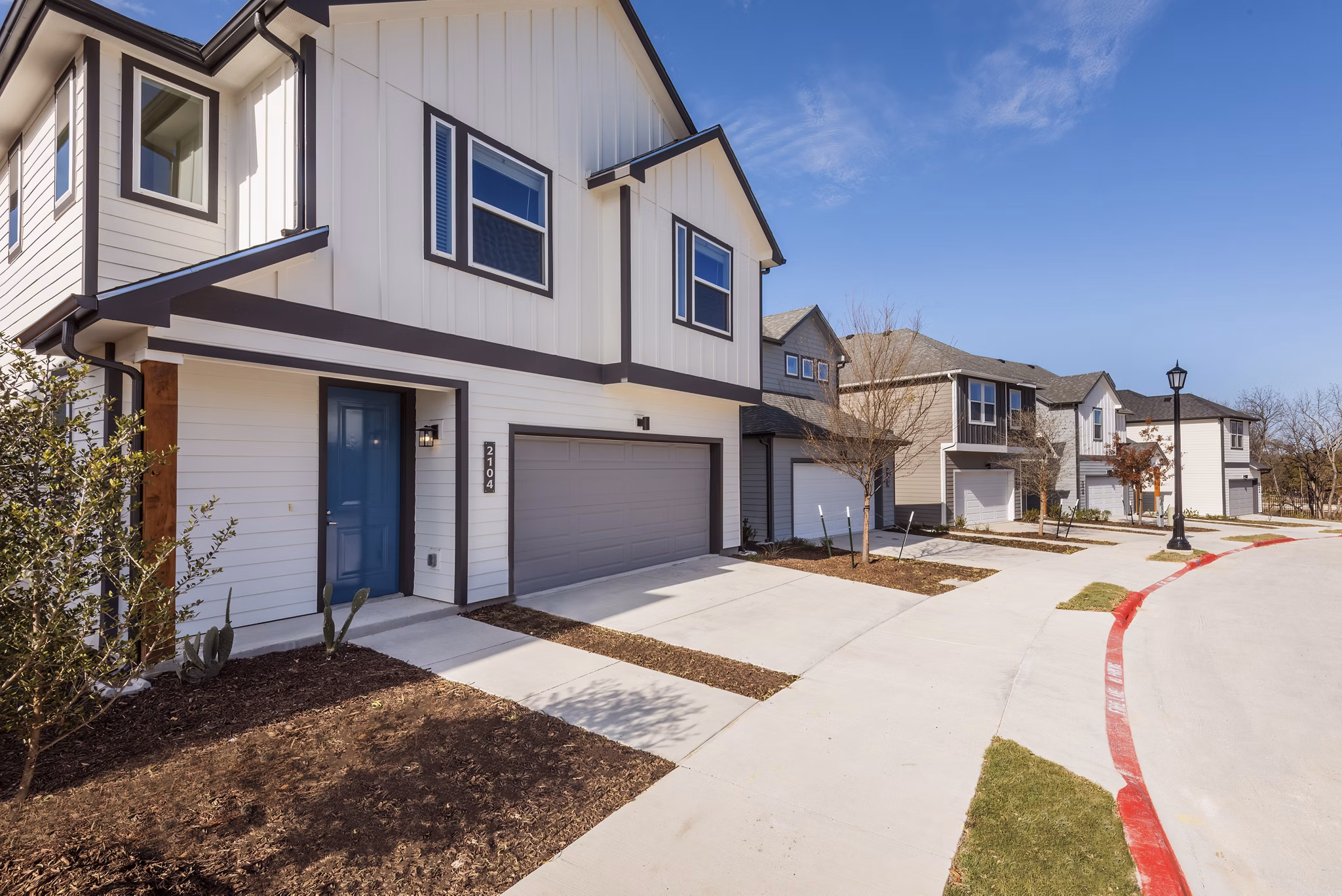 exterior at Arista McKinney Apartments 