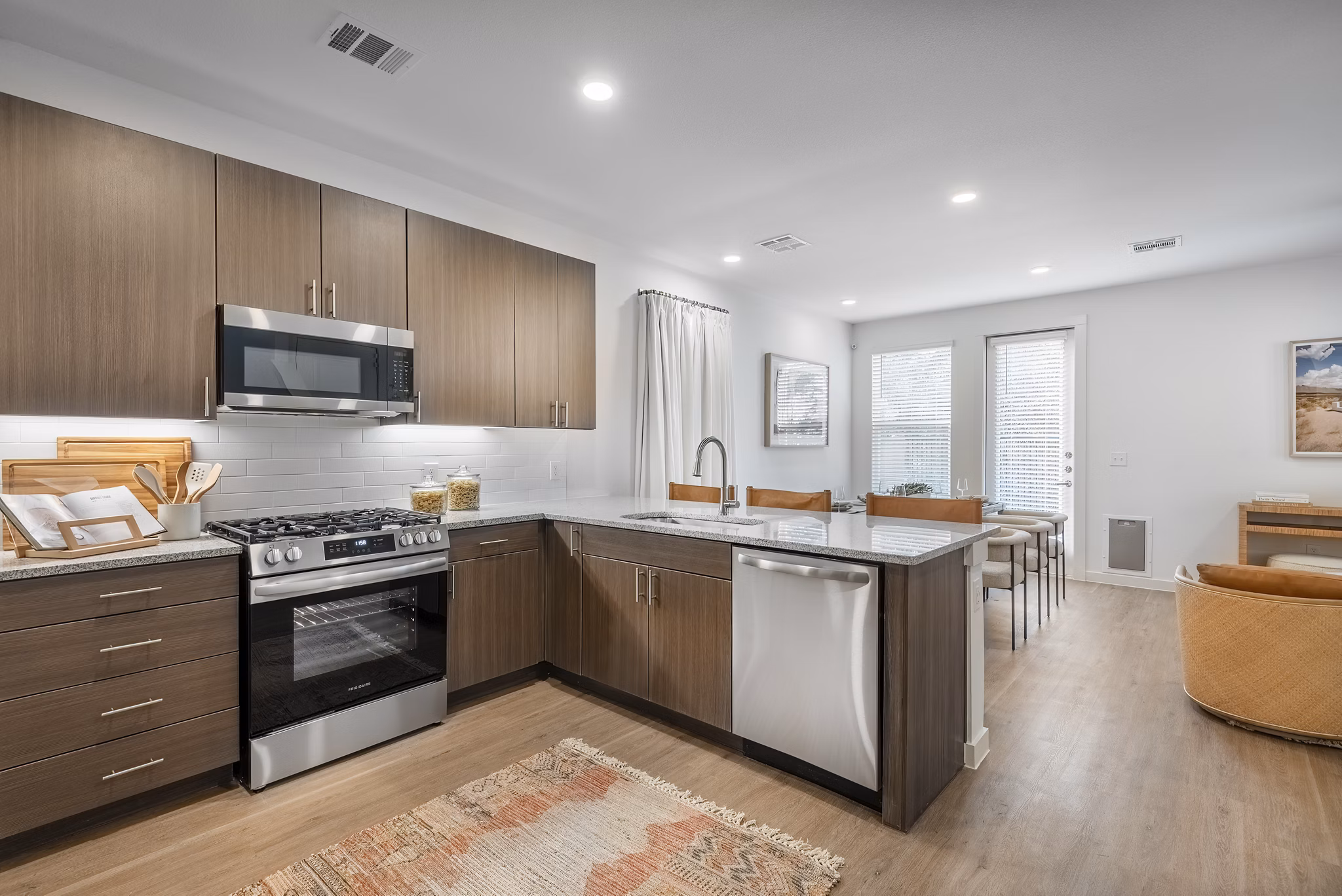 kitchen at Arista McKinney Apartments 