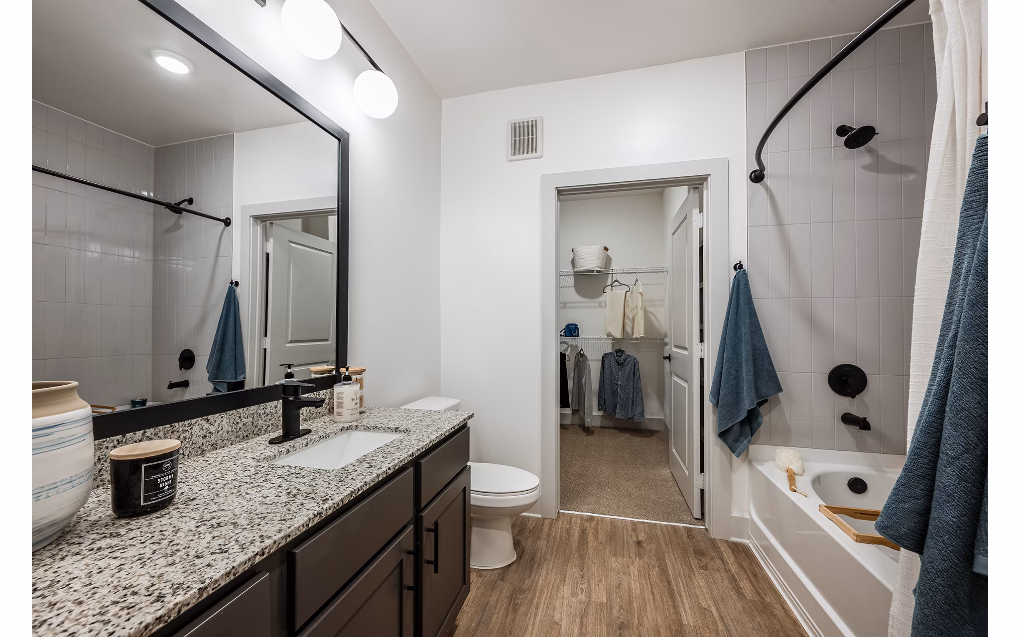 bathroom at Lyria Apartments 