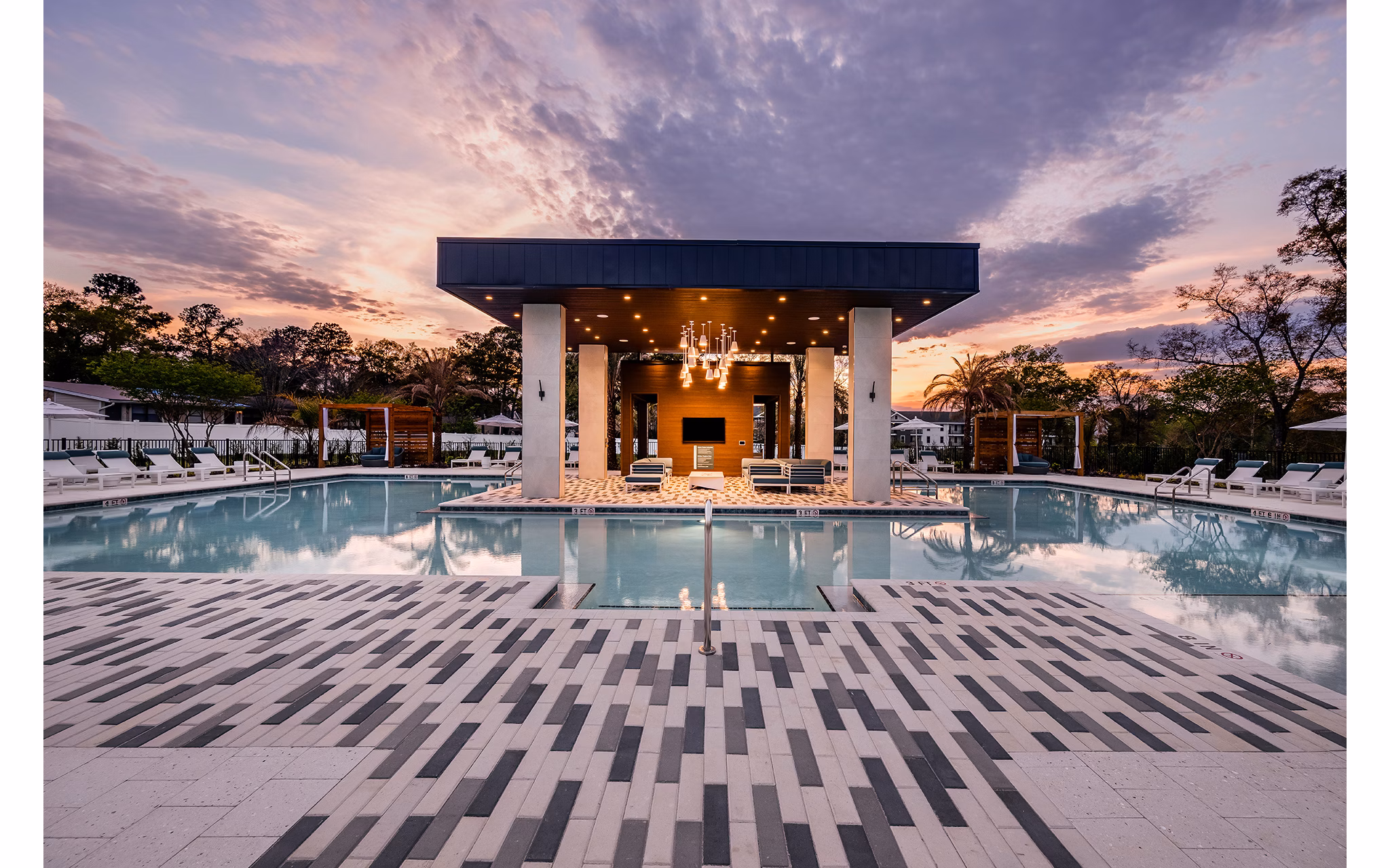 pool at Lyria Apartments 