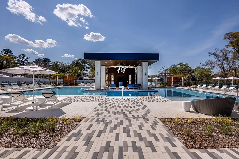 pool at Lyria Apartments 