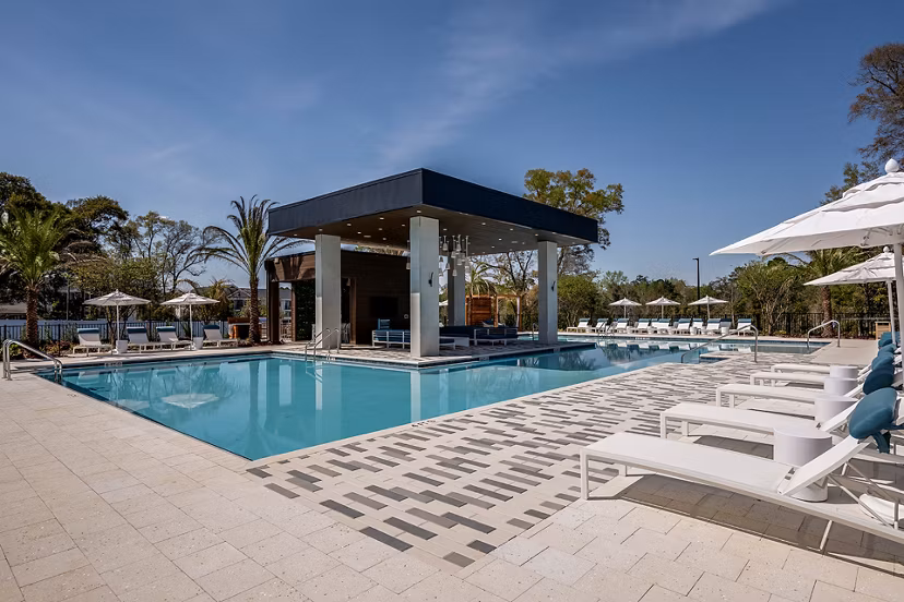 pool at Lyria Apartments 