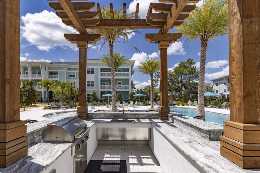 grill area at Sage at Cypress Cay Apartments