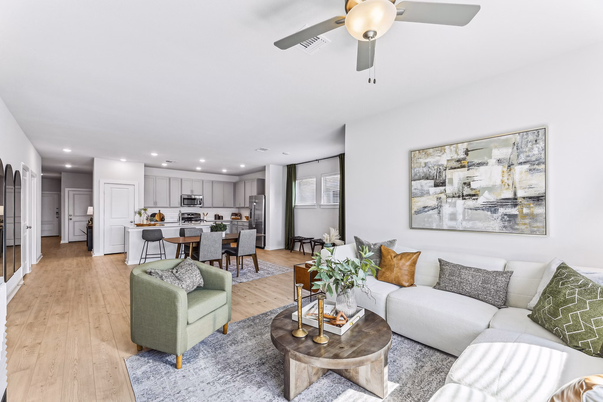 living room at Skymor Carmel Creek Apartment Homes