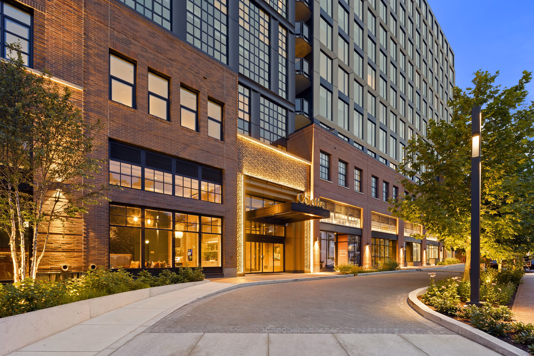 building/exterior at Colette Apartments