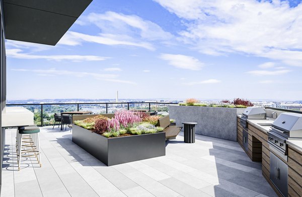 grill area at Colette Apartments 