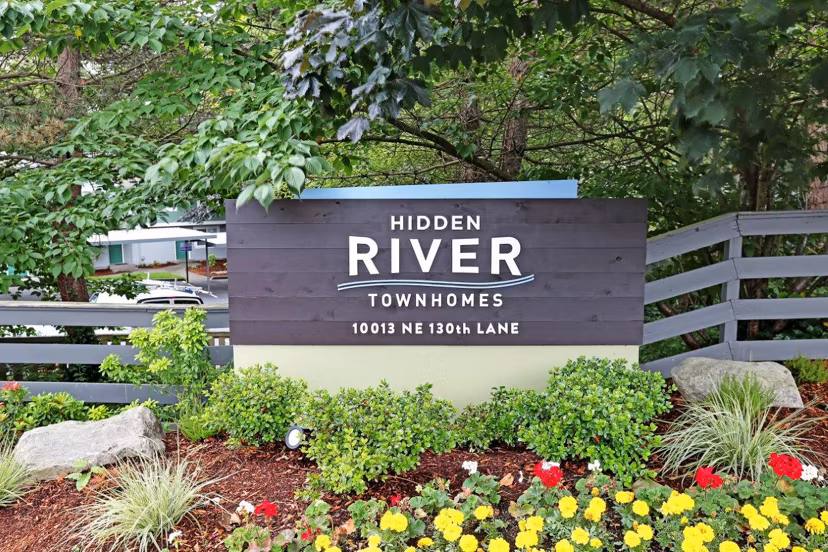 exterior at Hidden River Townhomes Apartments 