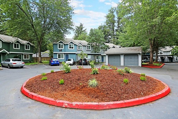 exterior at Hidden River Townhomes Apartments 