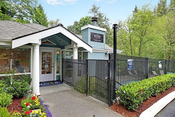 exterior at Hidden River Townhomes Apartments 