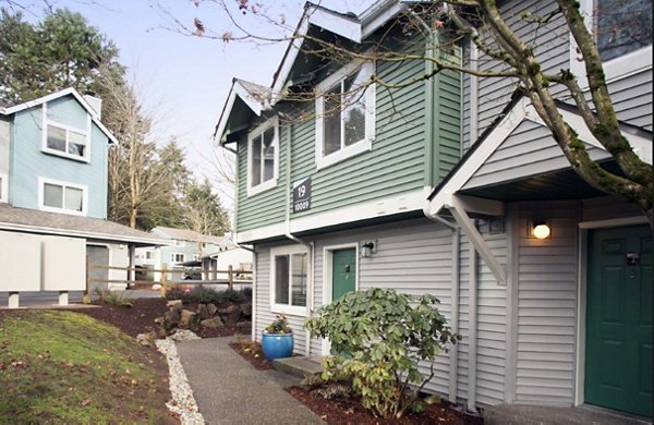 exterior at Hidden River Townhomes Apartments 