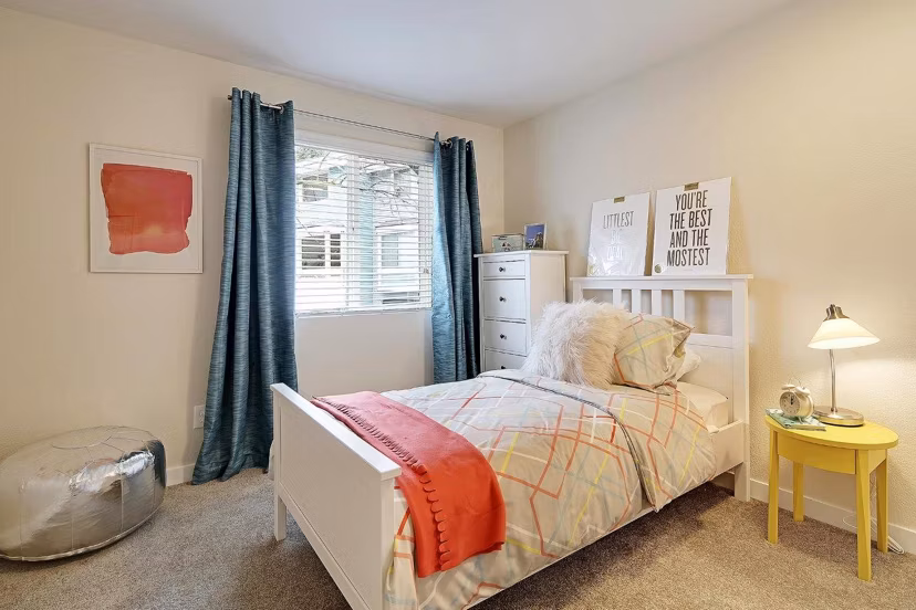 bedroom at Hidden River Townhomes Apartments 