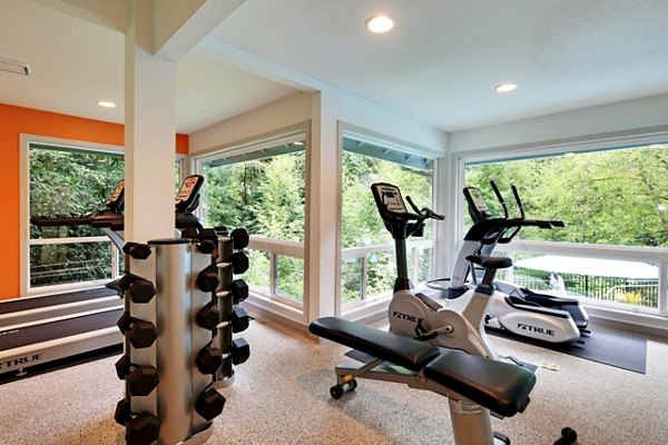 fitness center at Hidden River Townhomes Apartments 