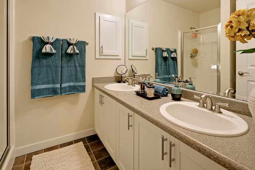 bathroom at Hubbard's Crossing Apartments
