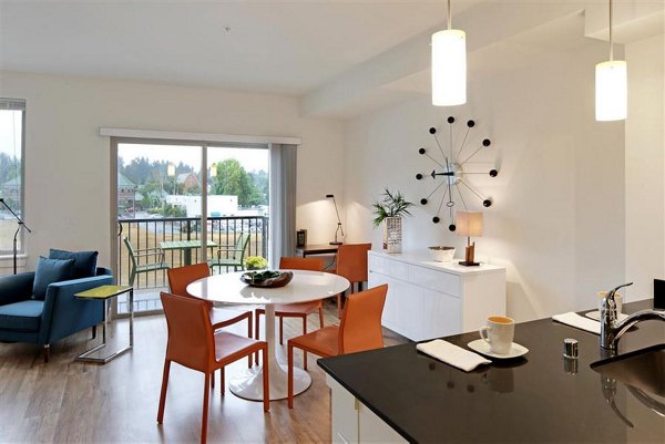 dining room at Six Oaks Apartments