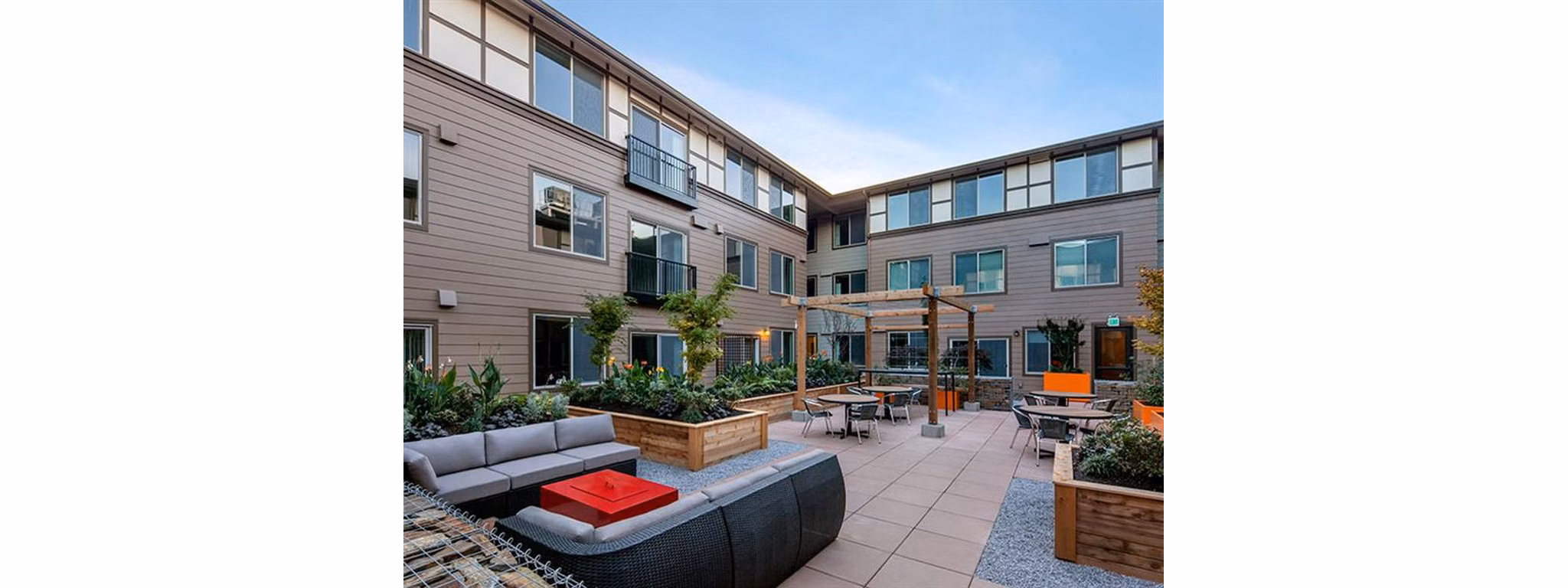 grill area at Six Oaks Apartments