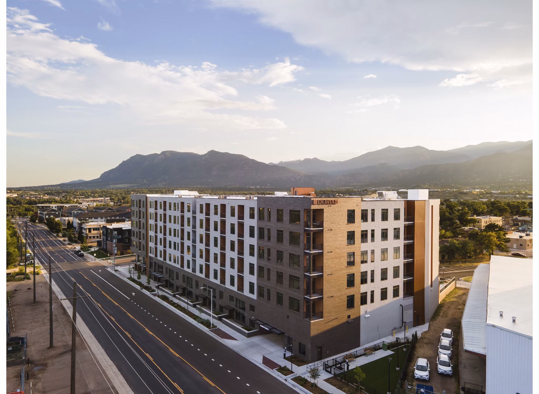 building/exterior at Dorian Apartments