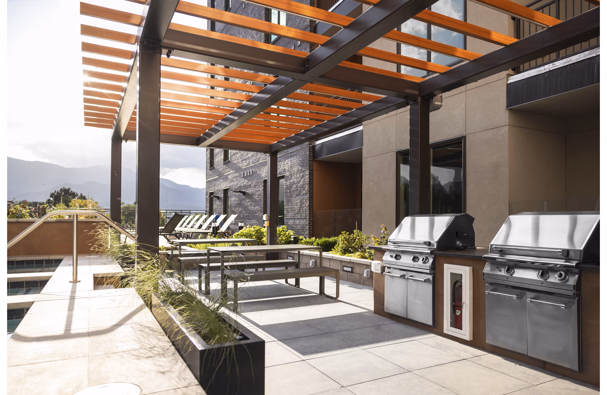 patio at Dorian Apartments