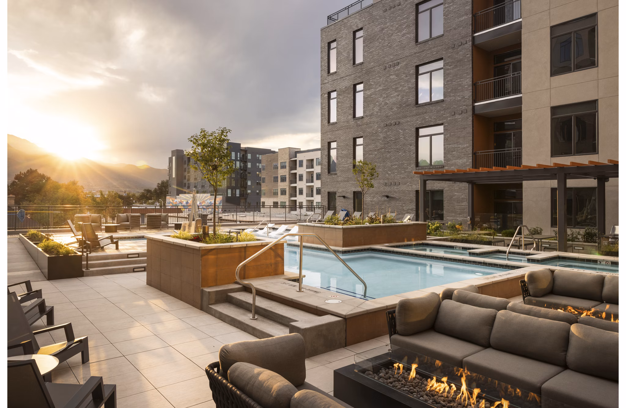 pool at Dorian Apartments