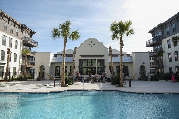 pool at Atlantic Nowell Creek Apartments 