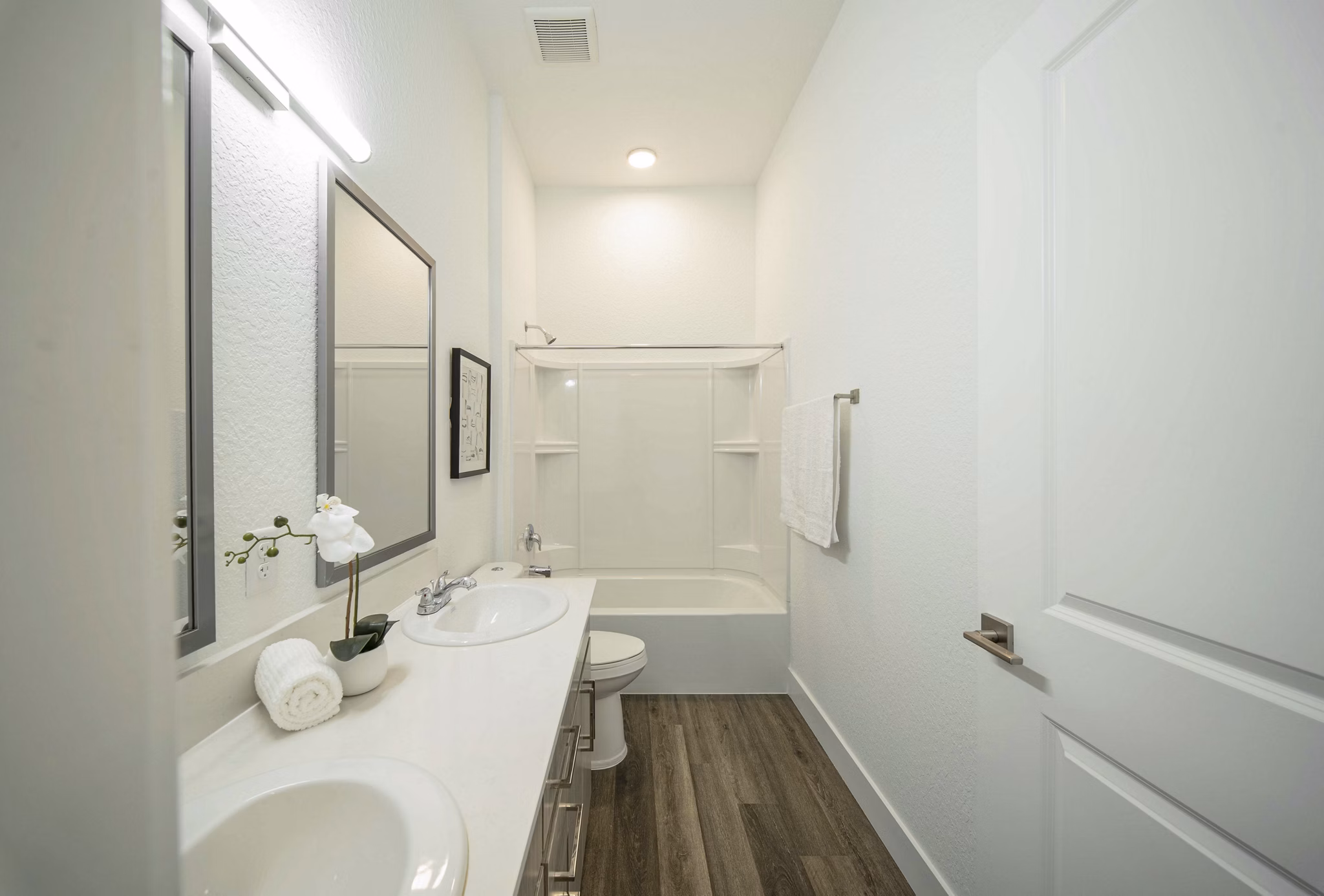 bathroom at Mason's Ridgeb Apartments