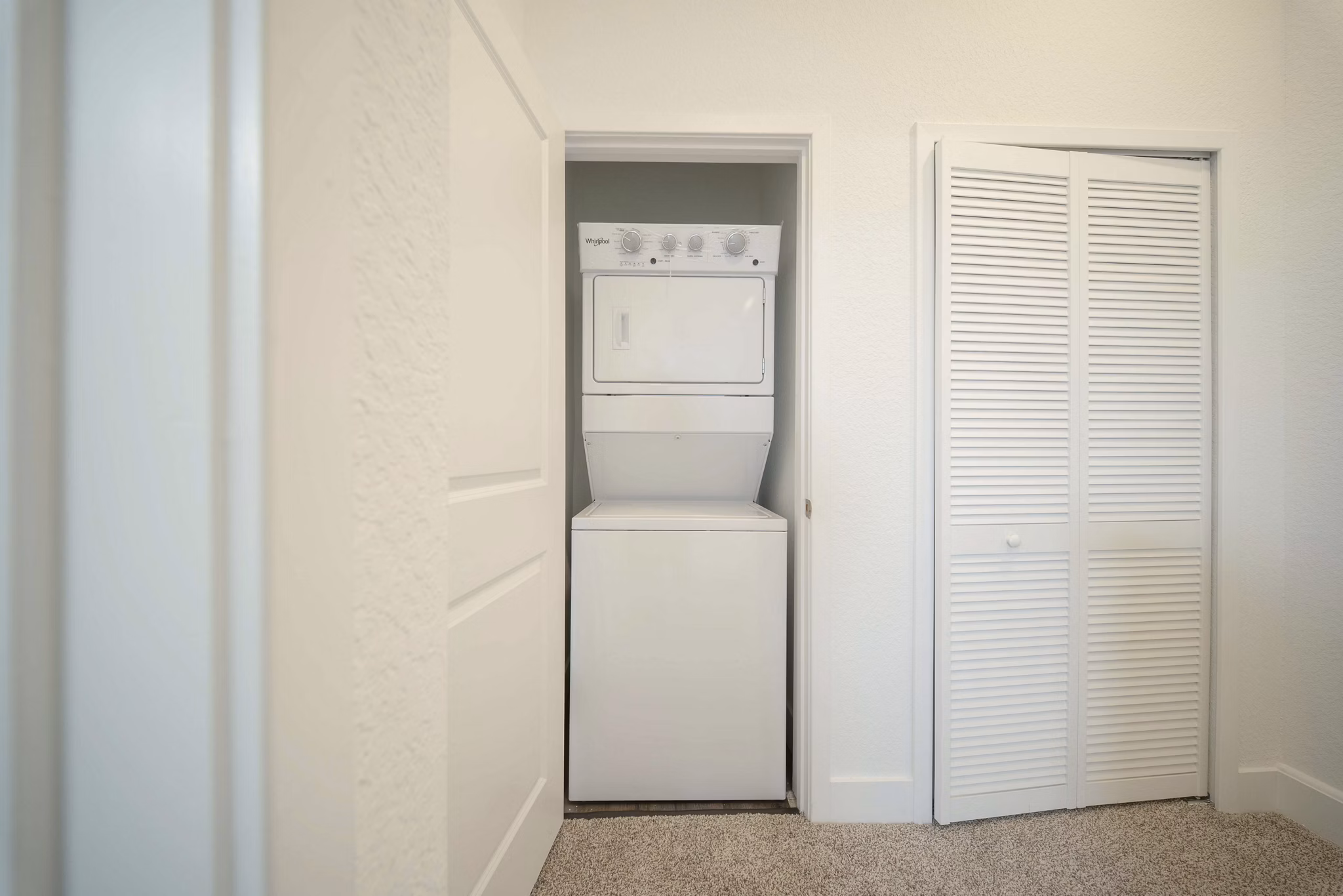 laundry room at Mason's Ridgeb Apartments