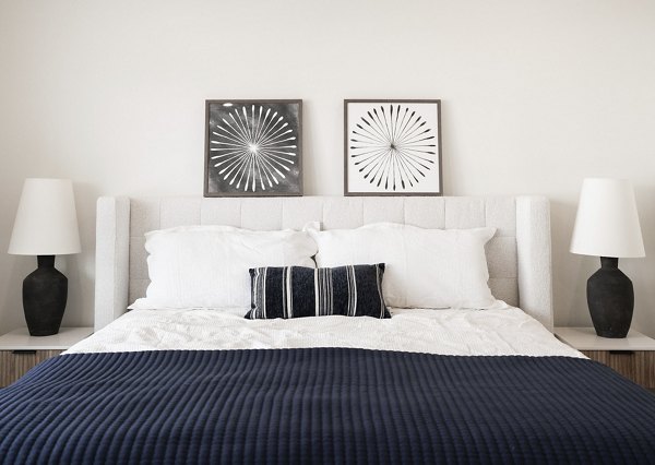 Klein Huis at Turner Mill Apartments: Cozy bedroom with elegant furnishings and neutral tones