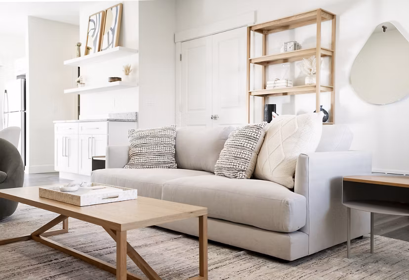 Living room with modern decor at Klein Huis, Turner Mill Apartments