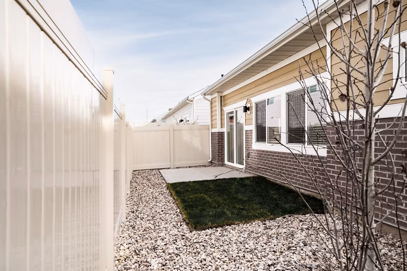 Charming patio with stylish furniture at Klein Huis in Turner Mill Apartments