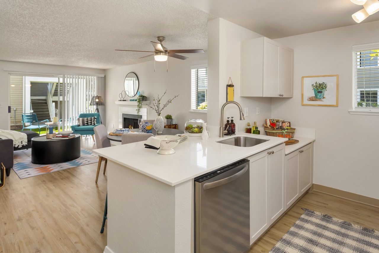 Alaire Apartment Homes Renton Wa 15 of 27