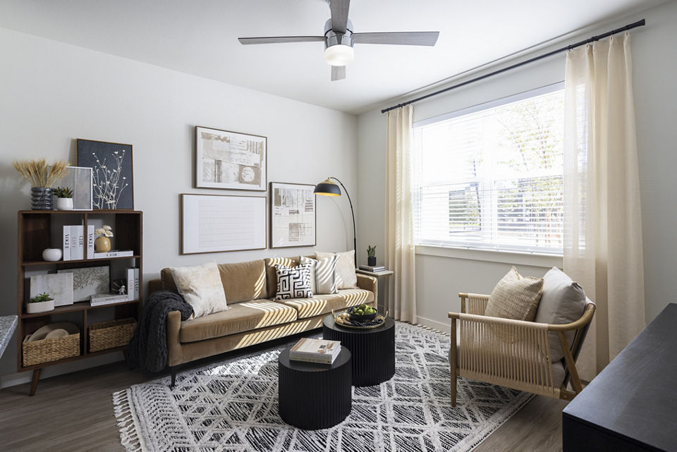 living room at Broadstone Oliver Apartments 