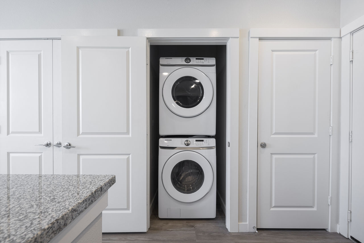 Laundry room at Broadstone Oliver (1 of 2)
