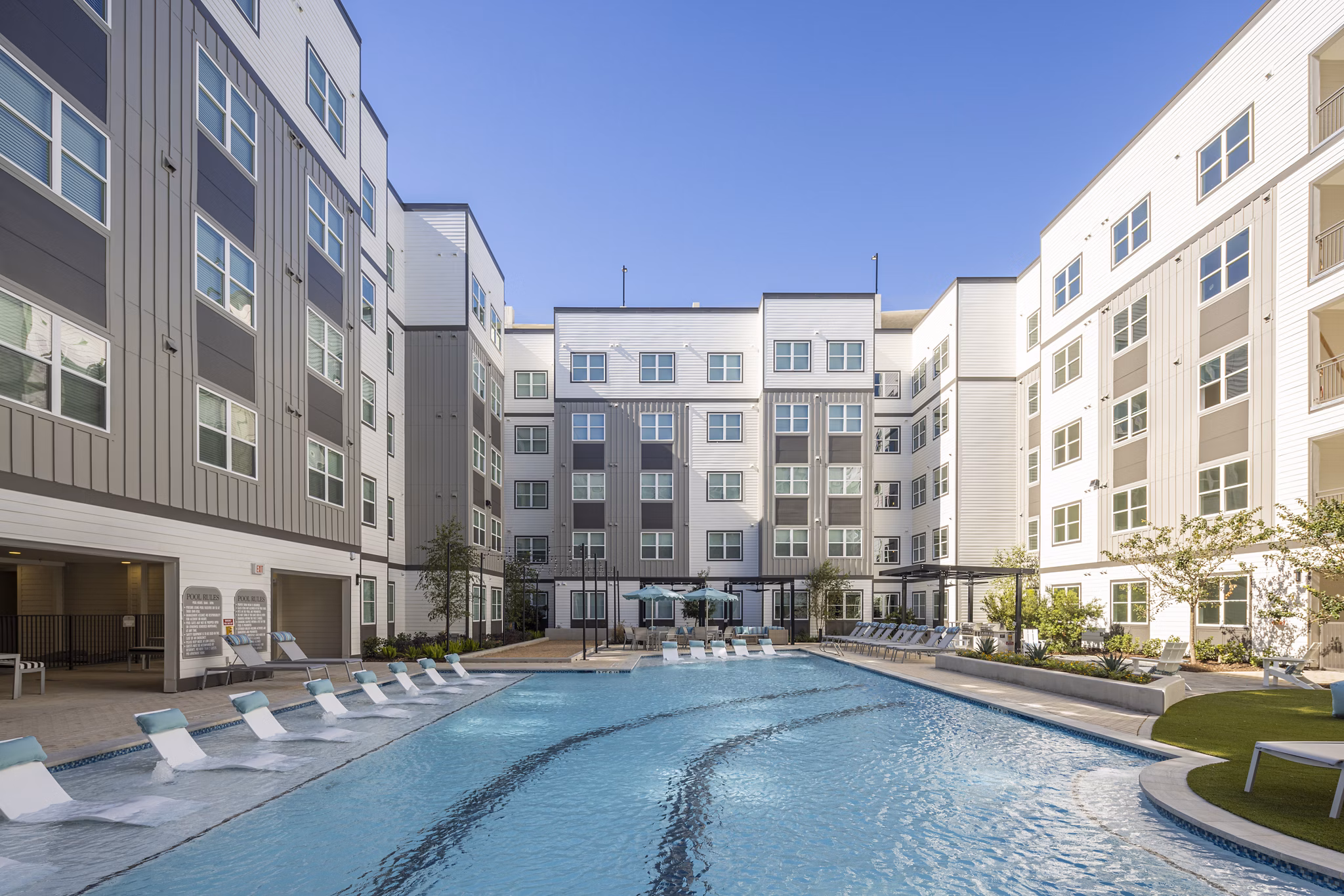 pool at Broadstone Oliver Apartments 