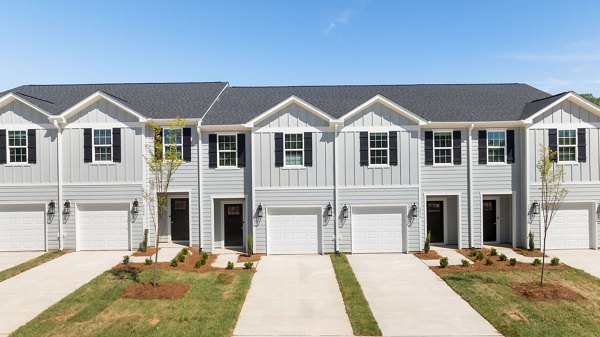 building at Spire at Darrowby Ridge Apartments